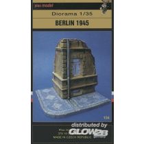 Plus model: Berlin 1945 Diorama in 1:35 