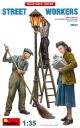 1/35 STREET WORKERS